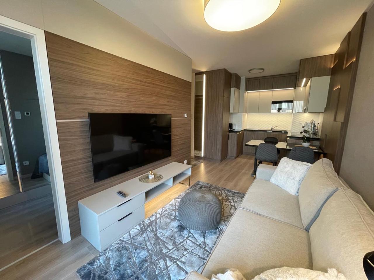 Karzo Lk 204 Apartman *